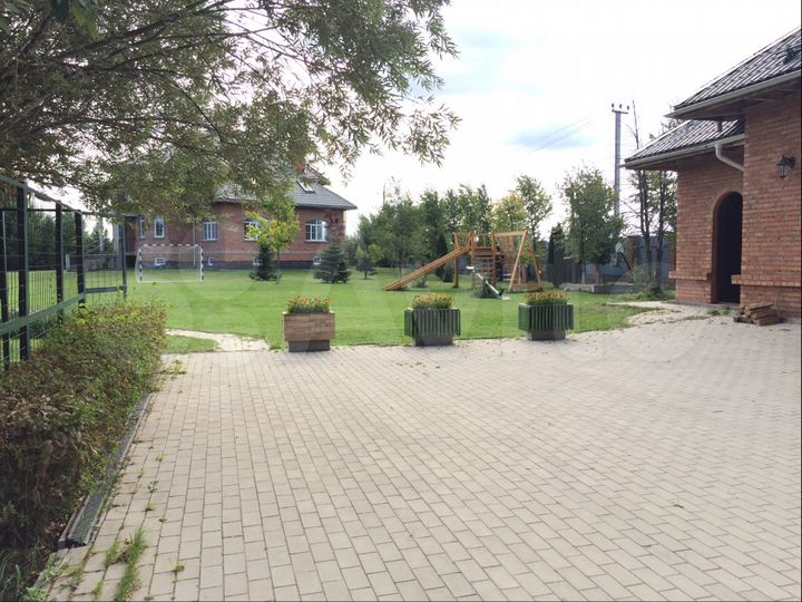 Дом 230 м² на участке 48 сот.