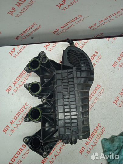 Коллектор впускной Volkswagen Polo 6R cbza 2012
