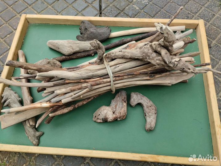 Декоративные ветки, коряги