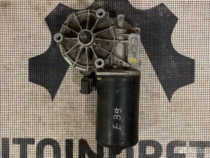 Моторчик стеклоочистителя передний BMW 67638360603