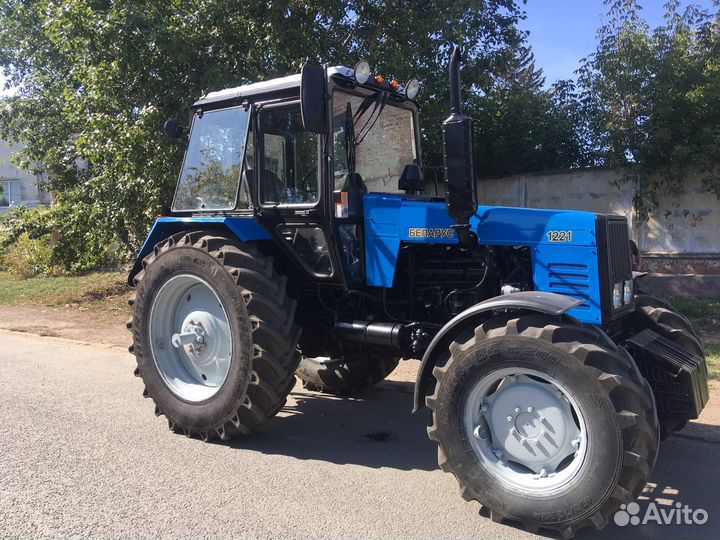 Трактор МТЗ (Беларус) 1221.2, 2011