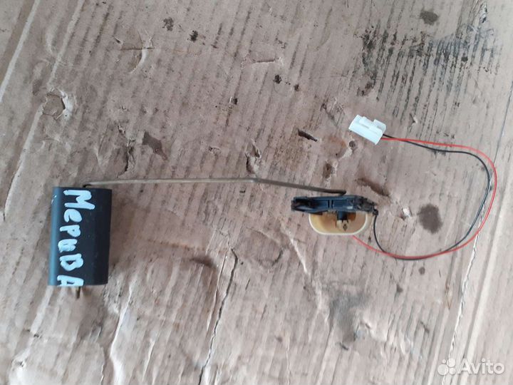 Датчик уровня топлива Опель Мерива A Z16XE