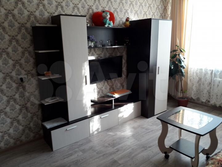 2-к. квартира, 45 м², 1/3 эт.