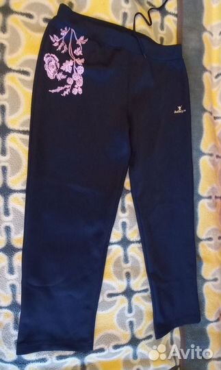 Спортивный костюм женский