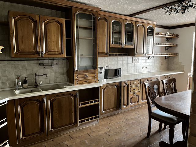 3-к. квартира, 100 м², 9/10 эт.