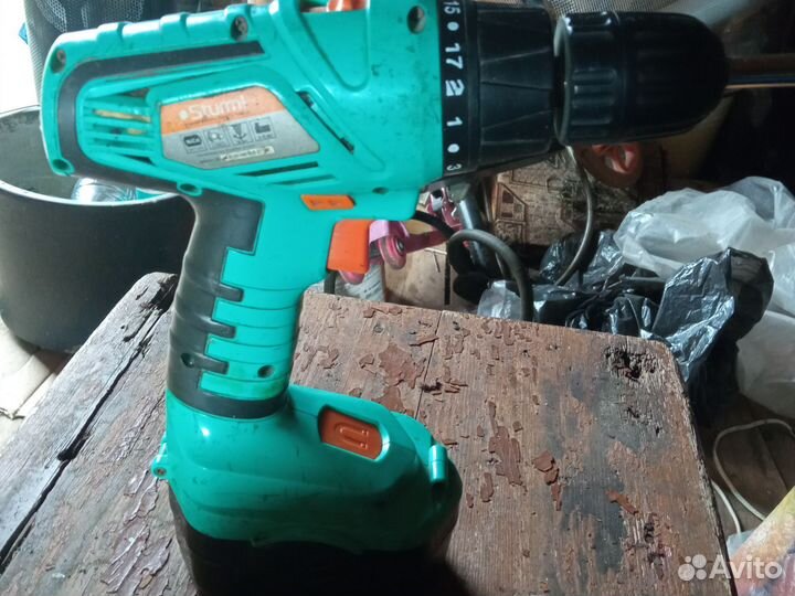 Аккумуляторная дрель шуруповерт