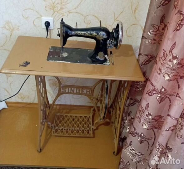 Швейная машина зингер Singer