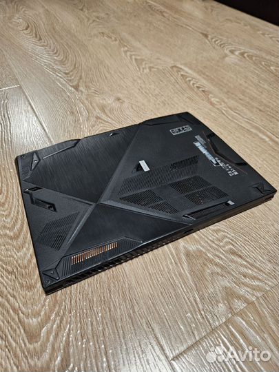 Ноутбук MSI gf63 i5 9300H GTX 1050ti