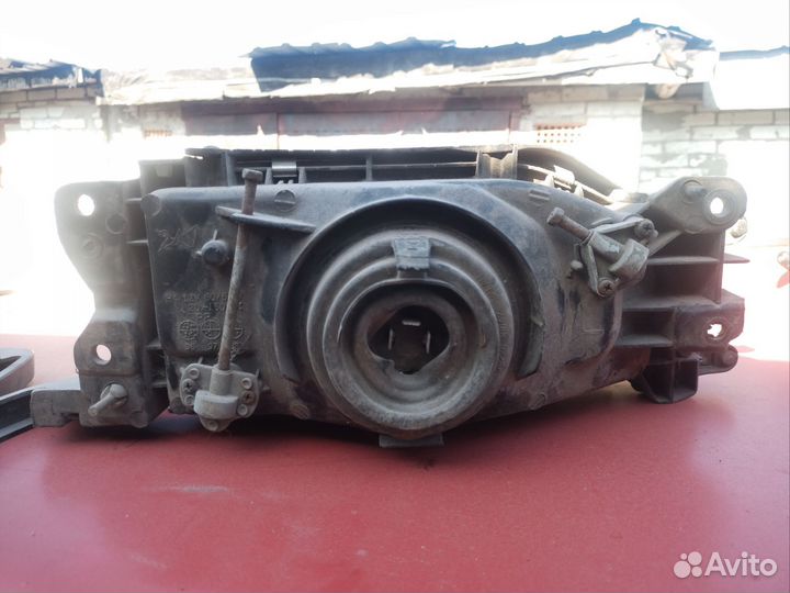 Фара Мазда 323 bf bw