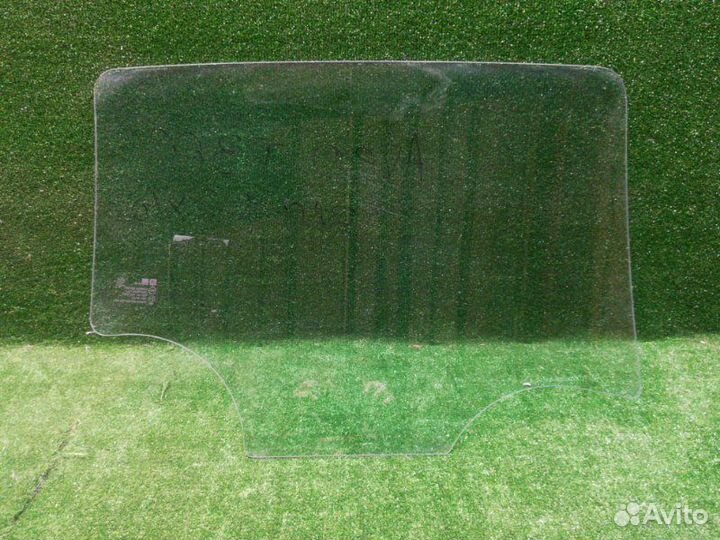 Стекло двери заднее правое Chevrolet Aveo T300