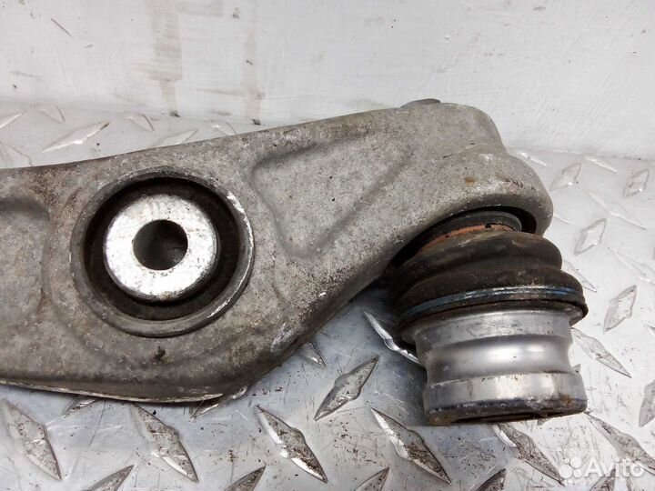 Рычаг передний правый нижний Audi A6 C7 8K0407156C