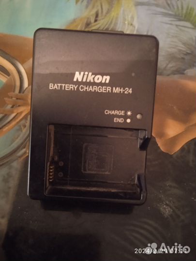 Зарядное устройство