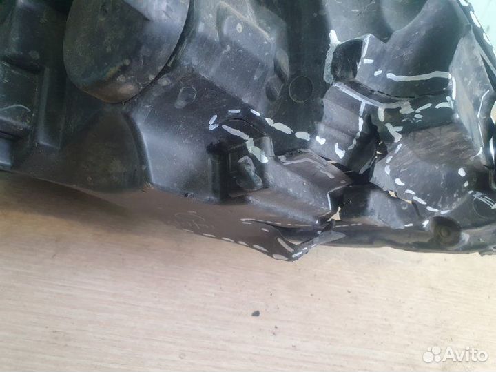 Фара передняя левая Nissan Terrano 2014