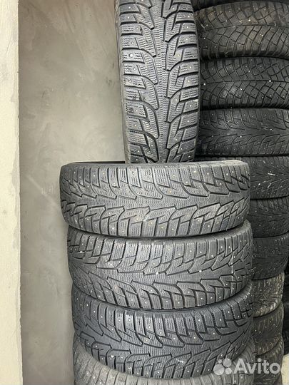 Hankook Winter I'Pike RS W419 215/65 R16