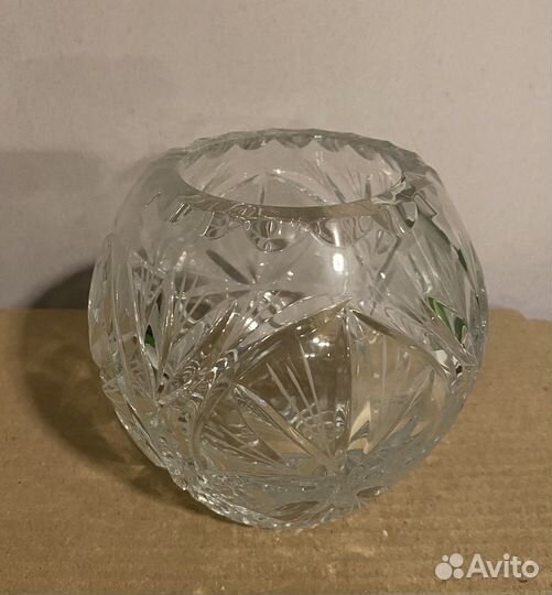 Ваза хрустальная