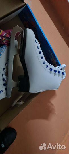 Коньки фигурные