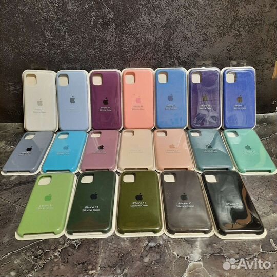 Чехол на iPhone 11