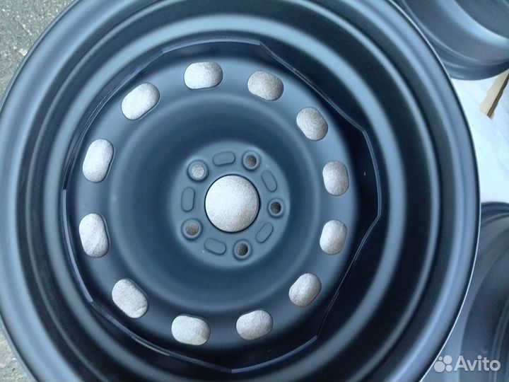 Диски на Ford Fokus R15 5x108