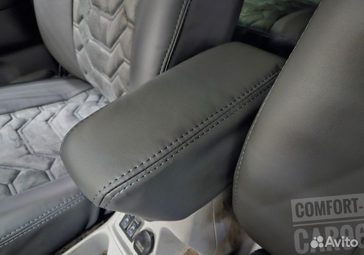 Авточехлы Митсубиси Паджера 1