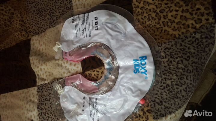 Круг для купания двухкамерный с погремушками