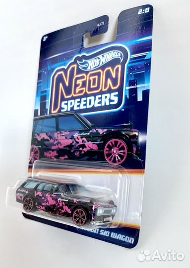 Моделька Hot Wheels Datsun S510 Wagon