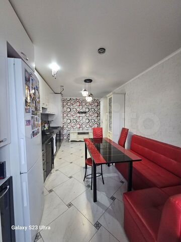 3-к. квартира, 78 м², 1/10 эт.