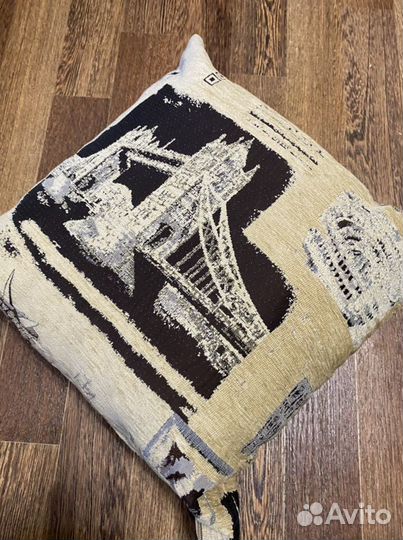 Интерьерные подушка