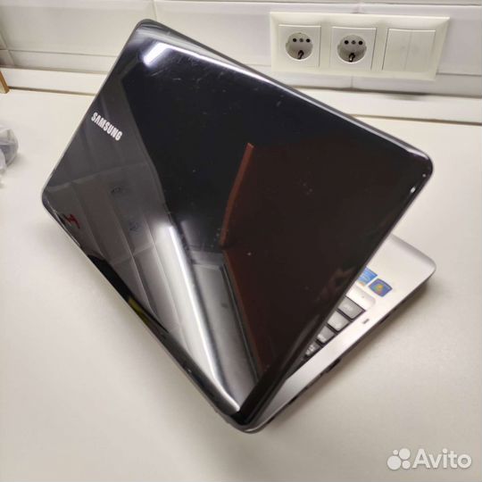 Ноутбук Samsung RV510