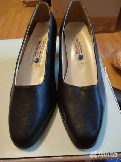 Туфли женские 41 размер новые на каблуке