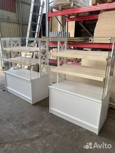 Витрина для пекарни