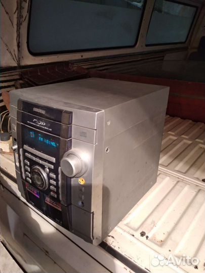 Музыкальный центр Samsung MAX-L42