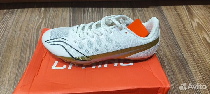 Li - Ning шиповки