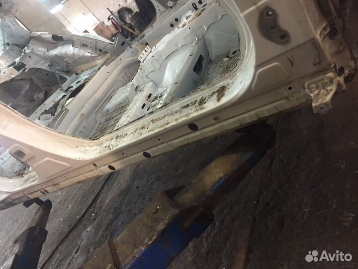 Порог с центральной стойкой правый (Lexus ES)