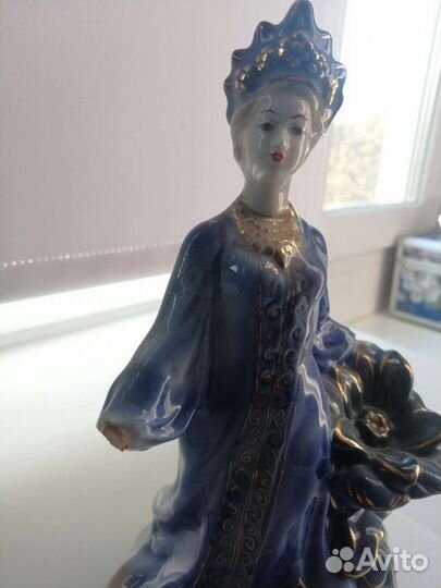 Статуэтка Каменный цветок Гжель