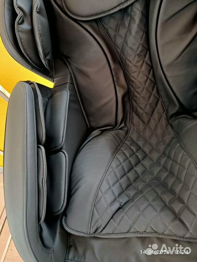 Массажное кресло Casada BetaSonic