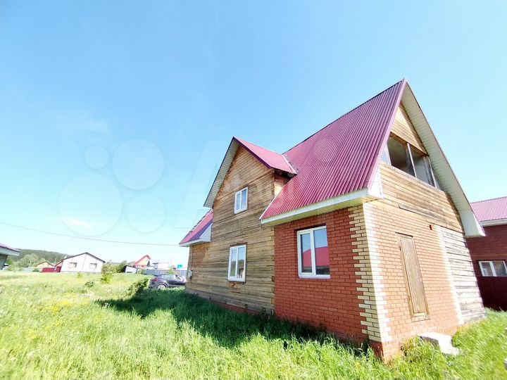 Дом 105 м² на участке 9,6 сот.