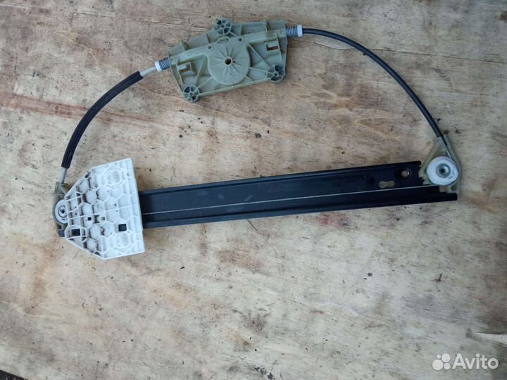 Audi A6 C6 задний левый стеклоподъёмник