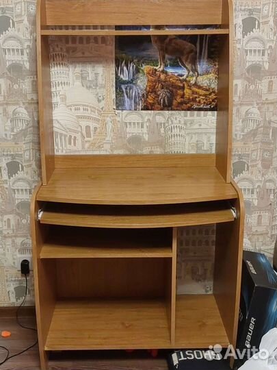 Компьютерный стол