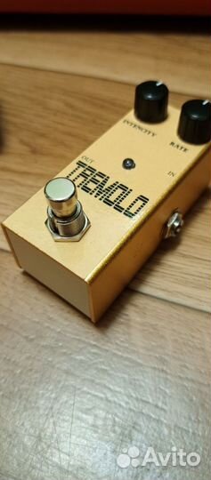 Гитарная педаль Tremolo