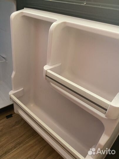 Мини Холодильник минибар с морозилкой Kraft