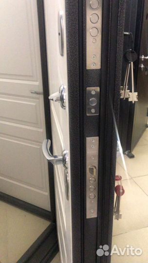 Дверь на улицу Термо