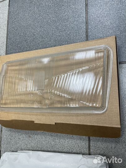 Стекло фары левое audi 80 b3 1986-1991 год