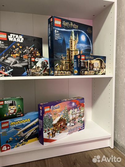 Магазин конструкторов Lego (Оригинал)