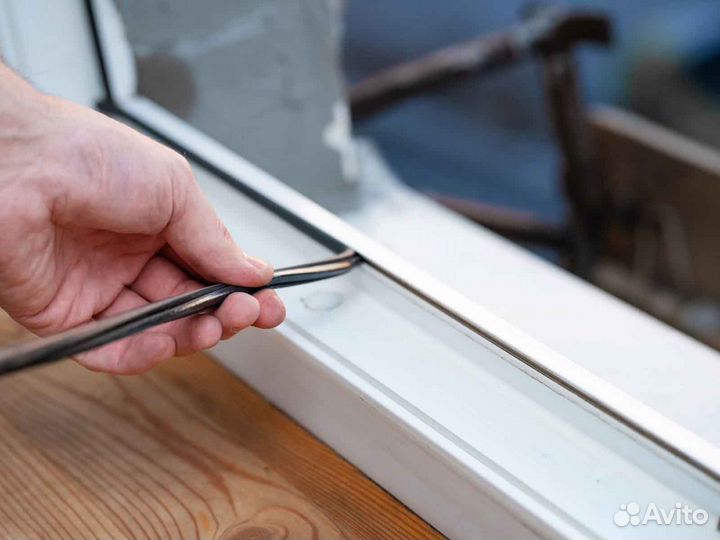 Ремонт окон, уплотнитель дверной RAL8026