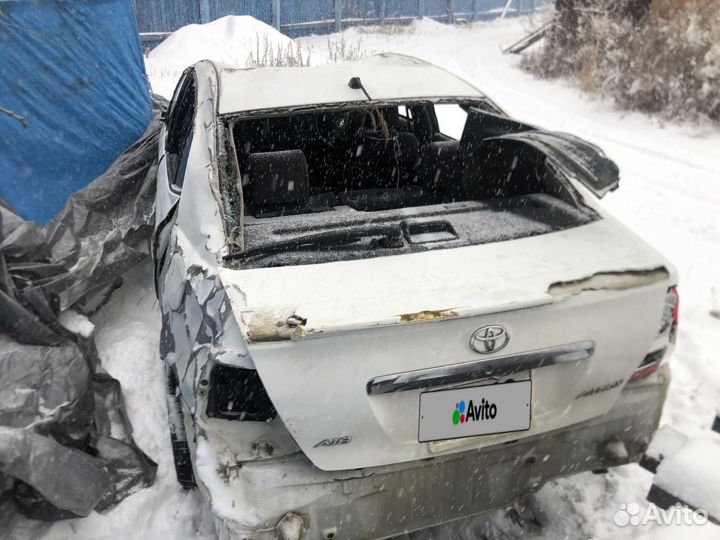 Toyota Allion 1.8 AT, 2002, битый, 235 000 км