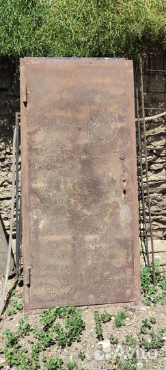 Дверь железный