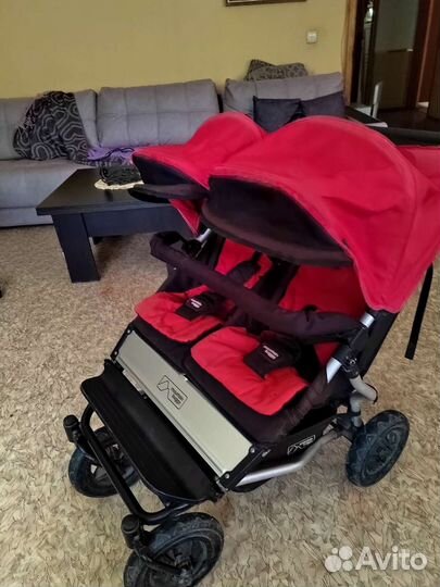 Коляска для двойни Mountain Buggy Duet