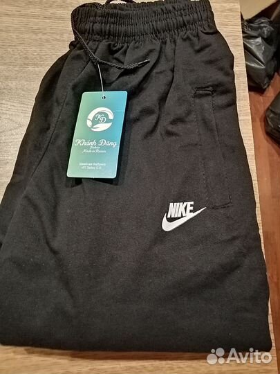 Спортивные штаны Nike