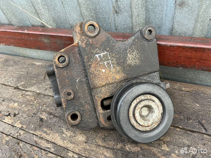 Кронштейн гидроусилителя Hyundai Sonata 4 EF