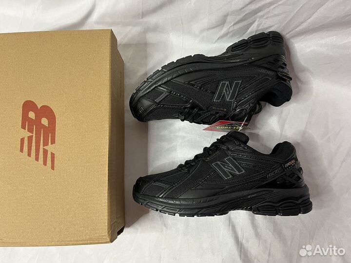 New Balance 1906R Gore - Tex